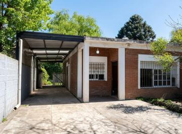 Casa · 80m² · 3 Ambientes · 2 Cocheras · Venta Casa 3 Ambientes Francisco Alvarez Permuta