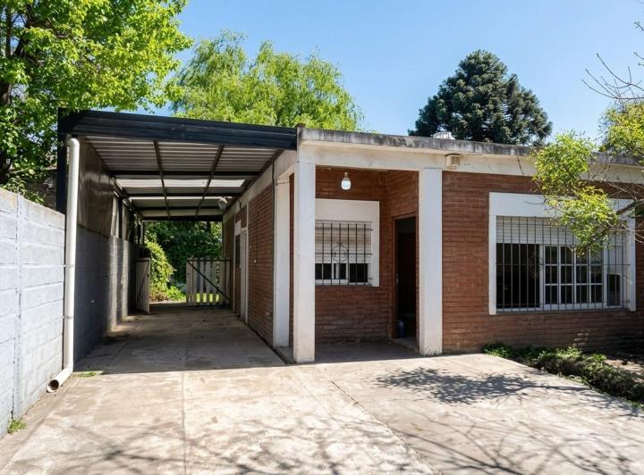 Casa · 80m² · 3 Ambientes · 2 Cocheras