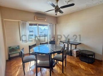 Departamento · 37m² · 3 Ambientes · Venta Dpto 3 Amb. Luminoso. Amoblado - Abasto