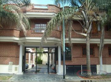 PH · 82m² · 3 Ambientes · 1 Cochera · Tipo Casa en Triplex, con Cochera, Trerraza