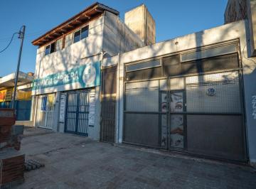 Local comercial · 284m² · 9 Ambientes · Venta 3 Locales 2 Departamentos Lomas de San Martin