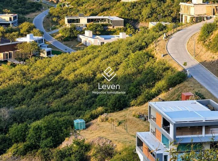 Terreno · 1258m²