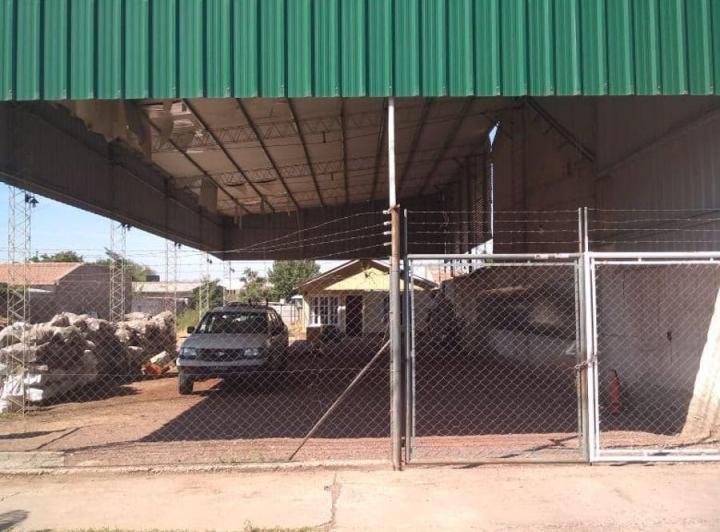 Bodega-Galpón · 300m² · 30 Cocheras