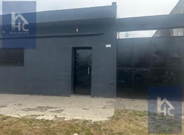 Casa · 60m² · 3 Ambientes · 2 Cocheras · Terreno en Claypole