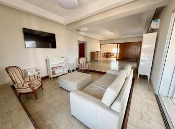 Departamento · 251m² · 6 Ambientes · 2 Cocheras · Piso de Categoría en Barrio Recoleta