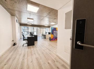 Oficina comercial · 60m² · 1 Ambiente · 1 Cochera · Oficina Aaa en Alquiler - con Piso - Amenities - Tribunales Office - Uruguay 783
