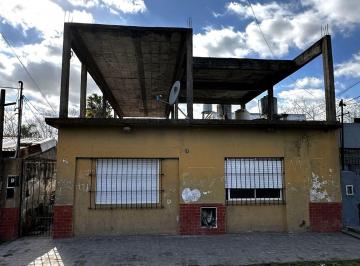Casa · 83m² · 3 Ambientes · Oport de Inver Lote 263 m² con Casa a Refaccionar
