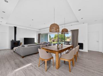 Casa de 5 ambientes, Pilar · Casa Moderna en Lote de 1.500 m² | Las Casuarinas