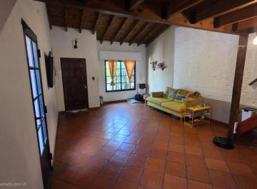 Casa · 126m² · 4 Ambientes · 1 Cochera · Venta Lugano Casa 4 Ambientes C/cochera y Jardin