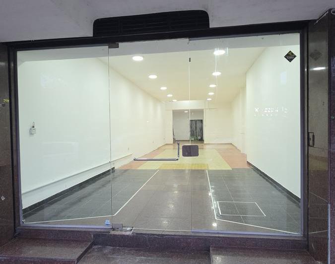 Local comercial · 90m²