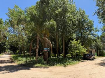 Terreno , Santa Teresita · Dueño Vende Terreno en Esquina, Barrio El Jaguel