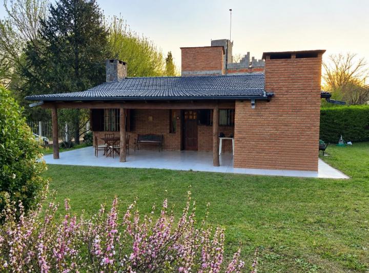 Casa · 70m² · 4 Ambientes · 1 Cochera