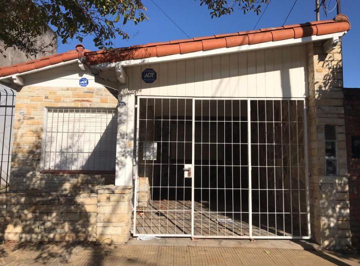 Casa · 65m² · 3 Ambientes · 1 Cochera