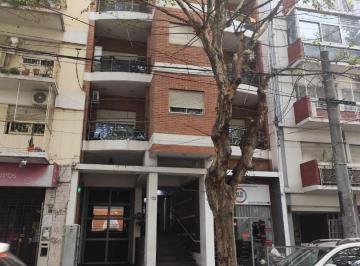 Departamento · 55m² · 3 Ambientes · 1 Cochera · Departamento en Alquiler de 3 Ambientes con Cochera