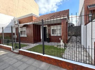 Casa · 130m² · 3 Ambientes · Venta Casa 3 Ambientes + Departamento 2 Ambientes - San Antonio de Padua