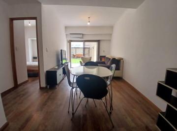 Departamento de 2 ambientes, La Plata · Departamento en Alquiler – 1 Dormitorio, Patio y Parrilla, en 45 Entre 11 y 12 – La Plata