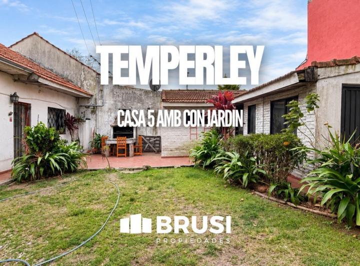 Casa · 123m² · 4 Ambientes · 2 Cocheras