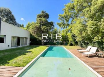Casa de 4 ambientes, Pilar · Impecable Propiedad Moderna en Una Planta