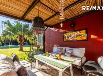 Casa · 144m² · 3 Ambientes · 3 Cocheras · Venta Casa Las Liebres 1 Planta, Pileta, Km 38