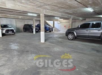 Garage · 12m² · Cochera Cubierta en Ramos Mejía