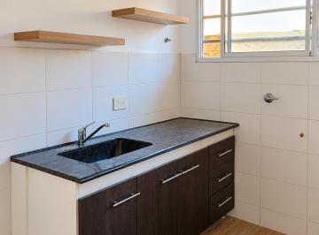 Departamento de 3 ambientes, Lomas de Zamora · Departamento 3 Ambientes Al Frente en Temperley
