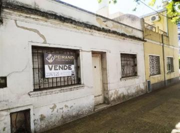 Casa de 5 ambientes, La Plata · Casa en Venta Dos Habitaciones en Calle 18 y 46, La Plata