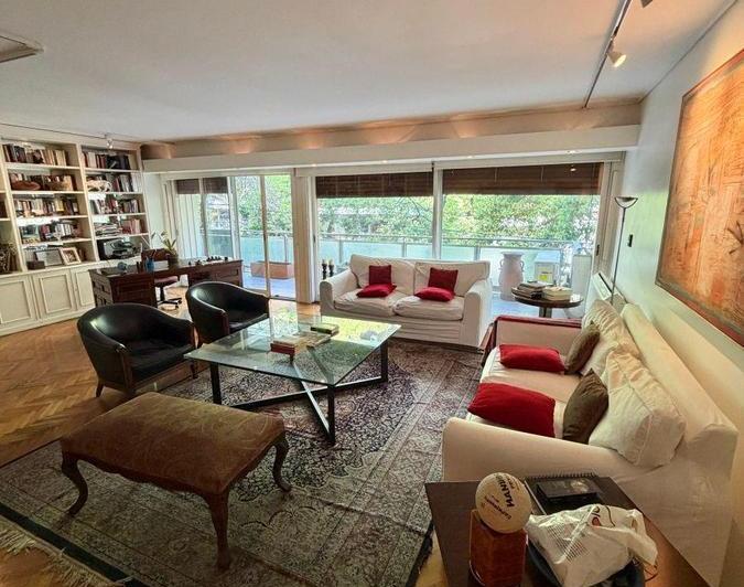 Departamento · 266m² · 5 Ambientes · 1 Cochera