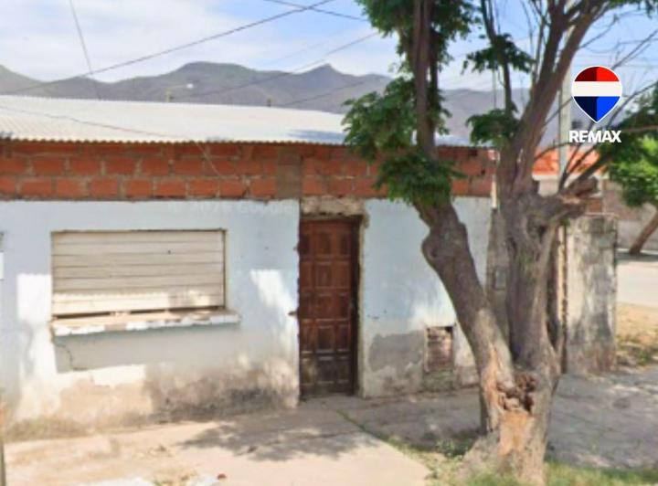 Casa · 350m² · 4 Ambientes · 1 Cochera