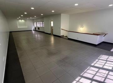Depósito · 180m² · Alquiler Depósito con Oficinas en Flores