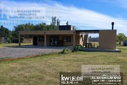 Casa · 110m² · 3 Ambientes · 1 Cochera · Quinta en Excelente Estado, Practicamente a Estrenar