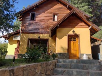 Casa · 156m² · 5 Ambientes · 2 Cocheras · Casa en Venta en San Martín de Los Andes