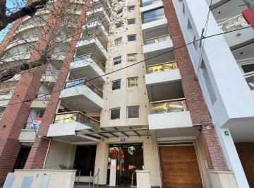 Departamento de 3 ambientes, La Plata · Semipiso en Alquiler Av 44 Entre 16 y 17 2 Dorm. C/cochera Cubierta