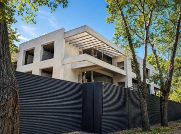 Departamento · 125m² · 4 Ambientes · Venta Departamento en Ituzaingo Ba - 4 Ambientes con Jardin