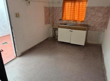 PH · 35m² · 2 Ambientes · Dpto PH 2 Amb con Patio Propio Ubicado en Raul Alfonsin 1936, Lanus Este
