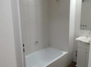 Departamento · 76m² · 3 Ambientes · Departamento en Alquiler - 2 Dorm. 2 Baños - 87 m - Balvanera