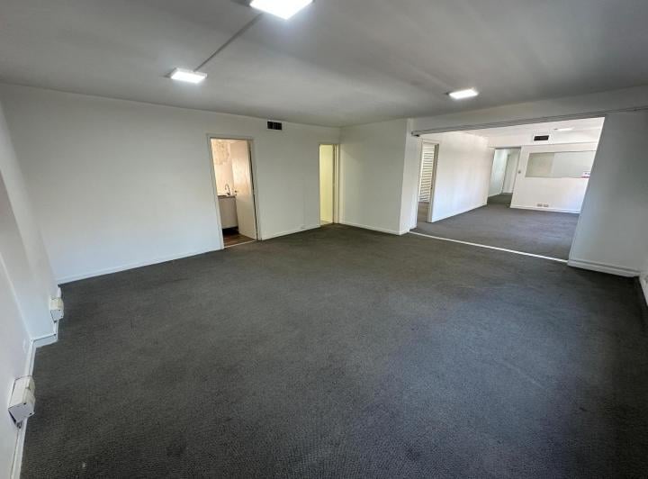 Oficina comercial · 140m²