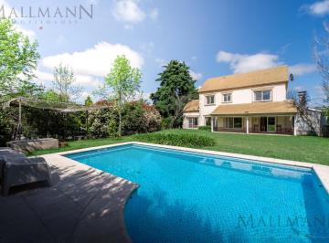 Casa · 213m² · 5 Ambientes · 4 Cocheras · Venta Casa 4 Dorm. Pevero Pilar Golf Club Modernizada Apto Crédito