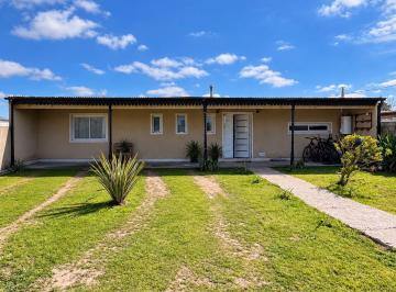 Casa · 135m² · 4 Ambientes · 1 Cochera · Casa en Vent, San Miguel del Monte, Apto Credito