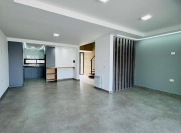 Casa · 180m² · 5 Ambientes · 2 Cocheras · Venta Duplex en Docta Córdoba - 3 Dorm - a Estrenar