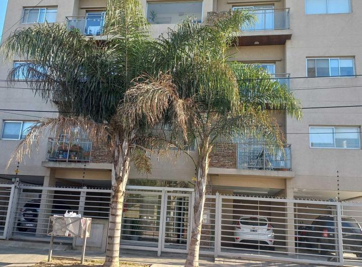 Departamento · 42m² · 2 Ambientes · 1 Cochera