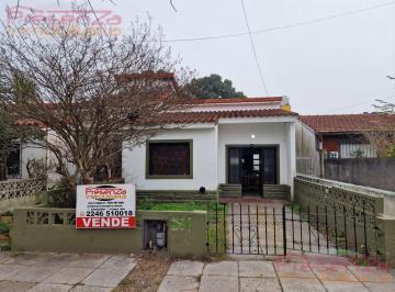 Casa · 65m² · 3 Ambientes · 1 Cochera · Casa en Santa Teresita