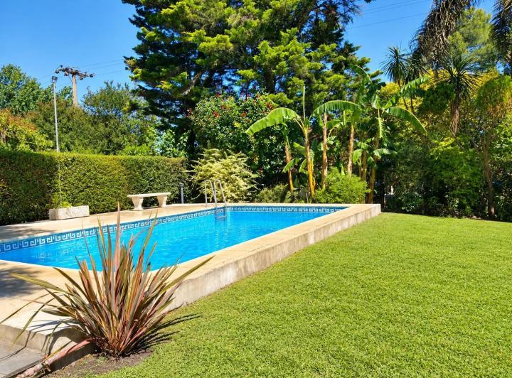 Casa · 600m² · 2 Ambientes · 2 Cocheras