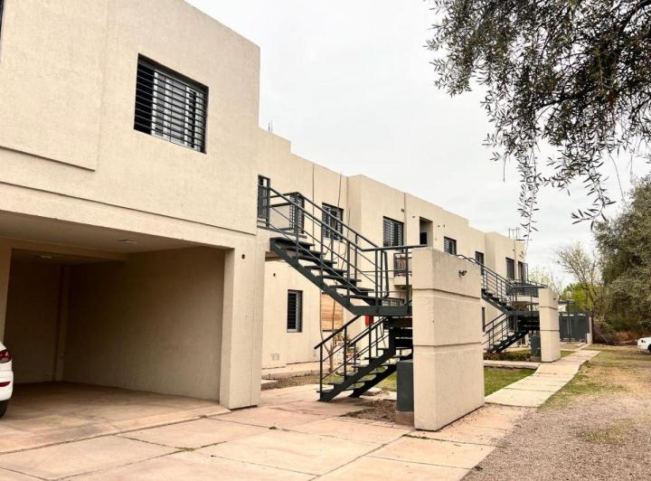 Departamento · 76m² · 4 Ambientes · 1 Cochera