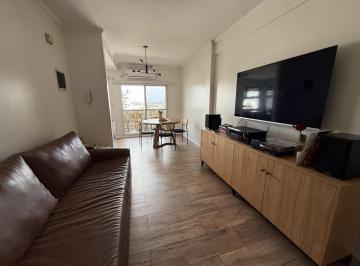 Departamento · 100m² · 5 Ambientes · 1 Cochera · Departamento 5 Ambientes con Cochera y Tres Balcones - Luminoso - en Wilde Avellaneda