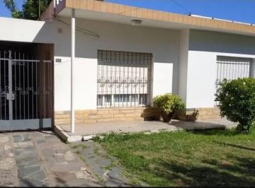 Casa · 85m² · 3 Ambientes · 1 Cochera · Casa en Venta - 2 Dorm. 1 Baño 1 Cochera - 358 m² - San Antonio de Padua