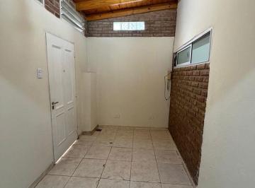 PH de 3 ambientes, Barracas · PH Tipo Casa de 3 Ambientes con Patio Reciclado en Venta Barracas