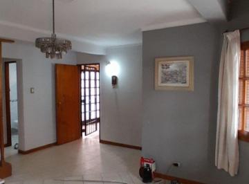 Casa de 12 ambientes, Dorrego · Alquilo Casa en Dorrego