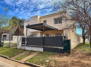 Frente del dúplex · Dúplex en Venta 3 Dorm con Patio y Asador, Apto Crédito, Jardines del Jockey