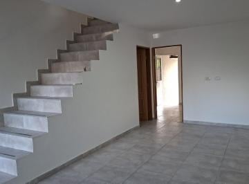 PH · 100m² · 3 Ambientes · 1 Cochera · Alquiler PH Duplex 3 Ambientes y Medio con Jardin Cochera Descubierta Entra de Escobar