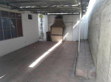 Casa de 6 ambientes, Rosario · Venta/permuta - Casa de Pasillo - 2 Dorm. - Barrio Industrial, Rosario.